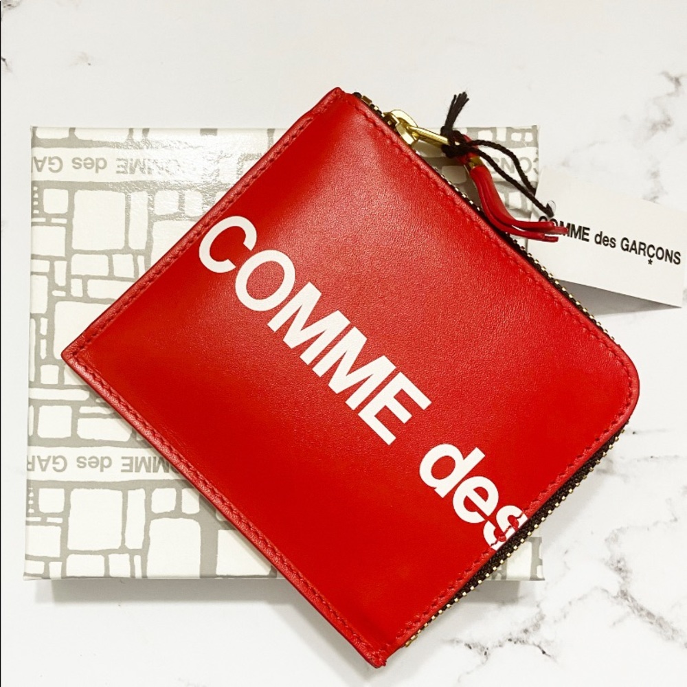 Comme des Garcons SA3100HL Huge Logo Wallet